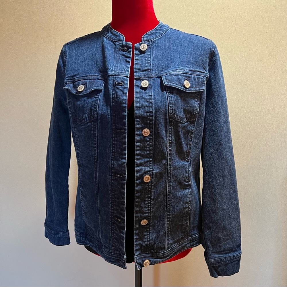 Denim & Co mandarin collar jean jacket with hi-low hem and princess seams size S